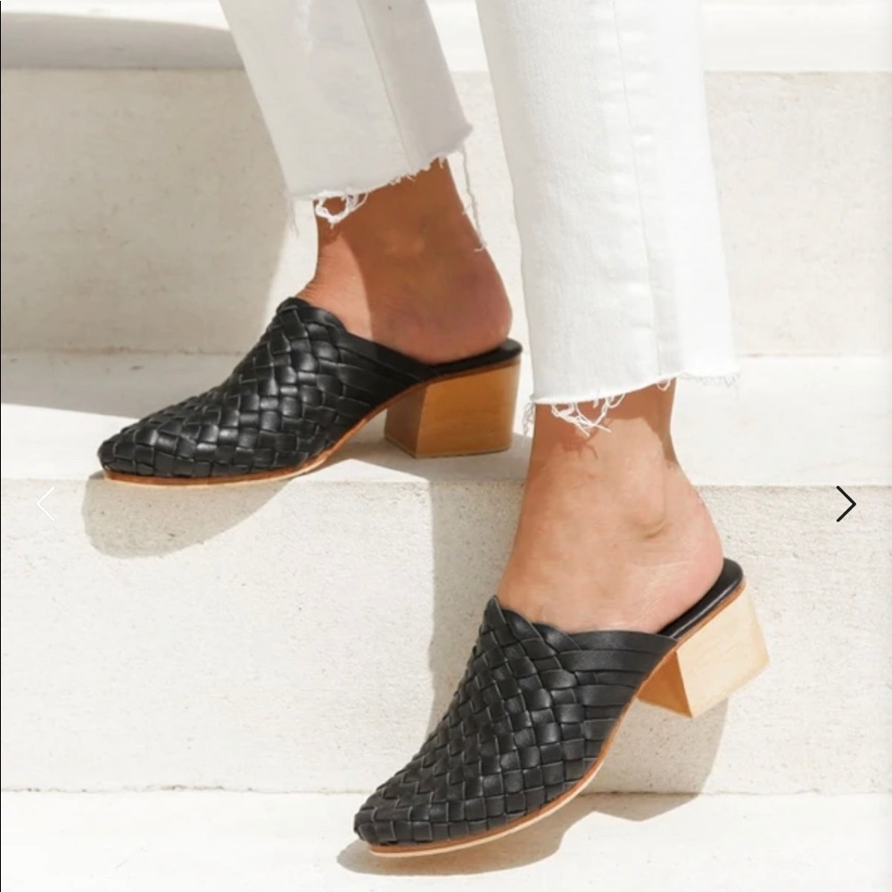 Liberté black leather woven mules size 11